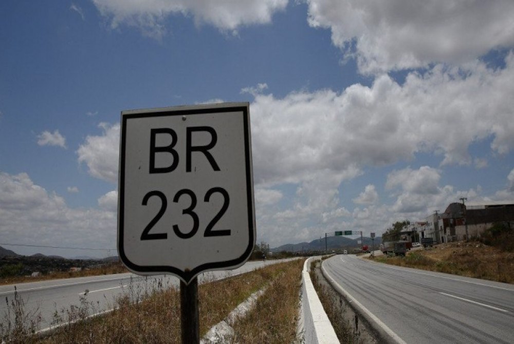 BR-232: TCE-PE suspende licita��o para duplica��o da BR-232 entre S�o Caetano e Belo Jardim, no Agreste