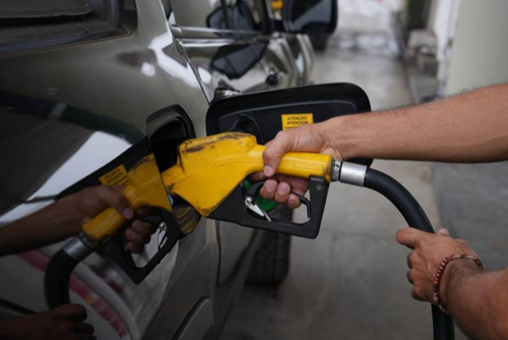 Governo regulamenta subven��o ao diesel e regras para desconto de R$ 1,12/litro