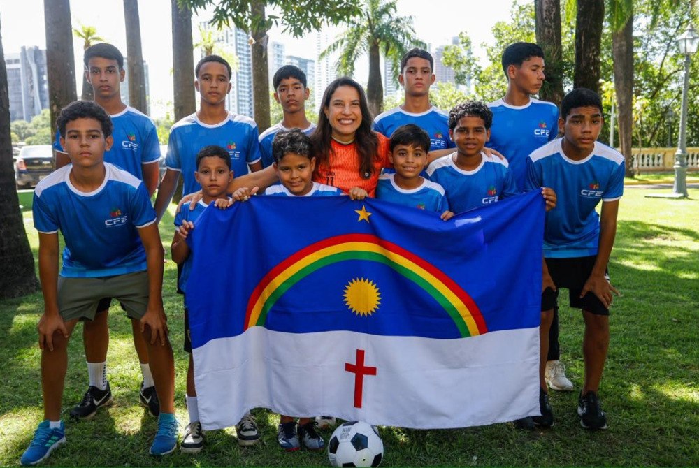 Governadora Raquel Lyra lan�a projeto Areninhas para constru��o de 203 campos de futebol em todo o Estado