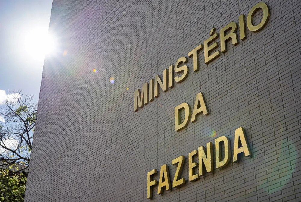 Com El Ni�o, governo deve elevar proje��o de infla��o, diz secret�ria