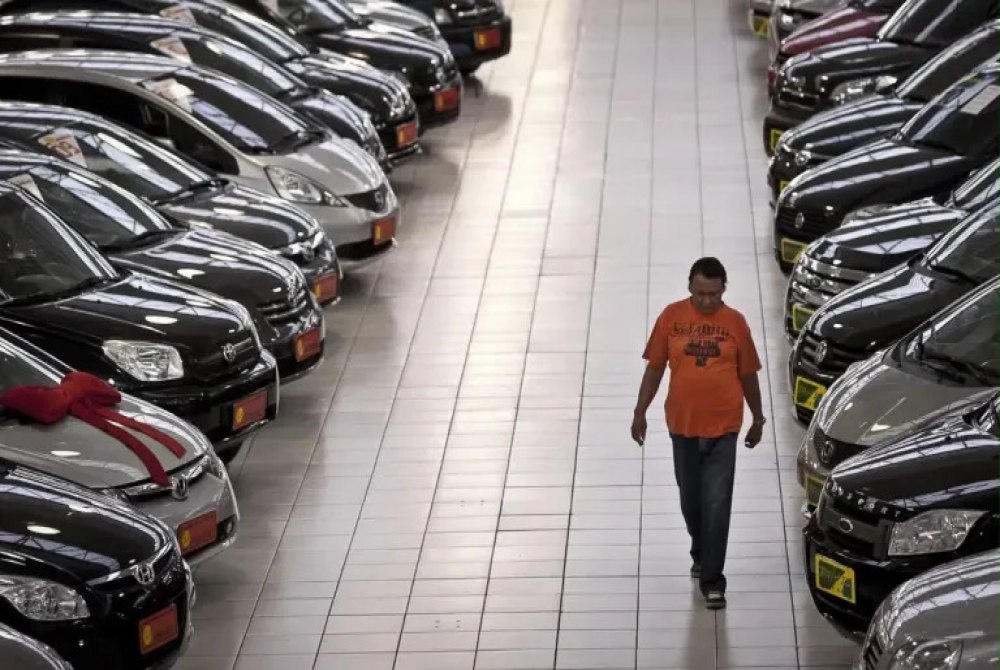 Comissão da Câmara valida PEC que impede IPVA de ultrapassar 1% do valor do carro Comissão da Câmara valida PEC que impede IPVA de ultrapassar 1% do valor do carro