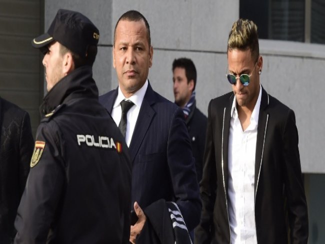 Promotoria espanhola pede que Neymar seja julgado por corrupção