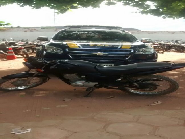 Lavrador troca moto legal em outra roubada e acaba preso no Piauí