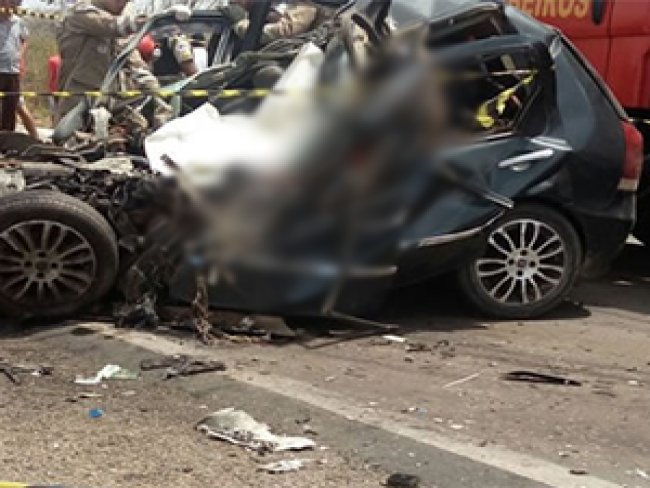 Casal piauiense morre em colisão com carreta na BR-316