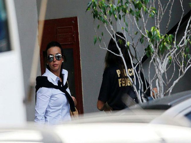 Justiça encontra 454 reais na conta de Cabral; esposa R$ 10 milhões