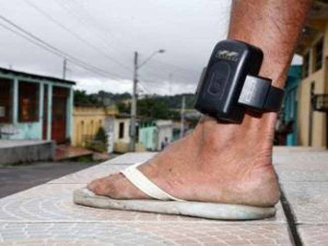 Beneficiados com tornozeleira cometem crimes no Piauí