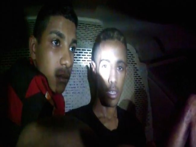 Bandidos roubam carro, são perseguidos e presos pela polícia