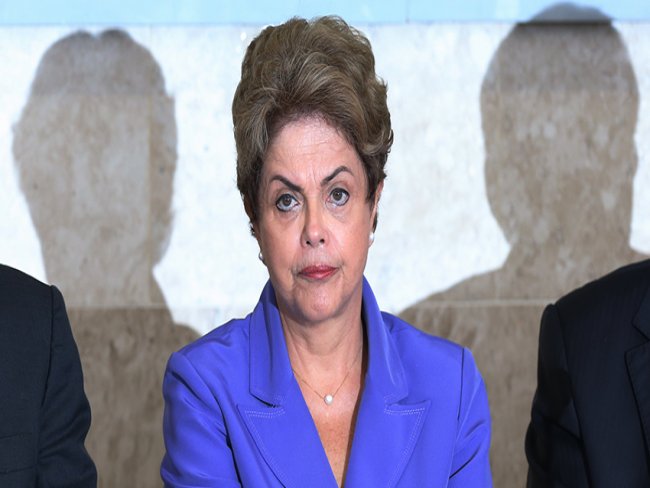TCU determina bloqueio de bens de Dilma por prejuízo à Petrobras