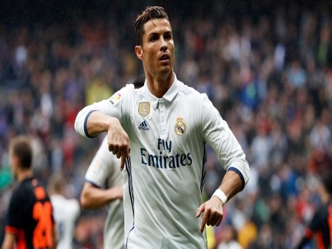 Cristiano Ronaldo é a 2ª celebridade europeia mais bem paga, diz Forbes