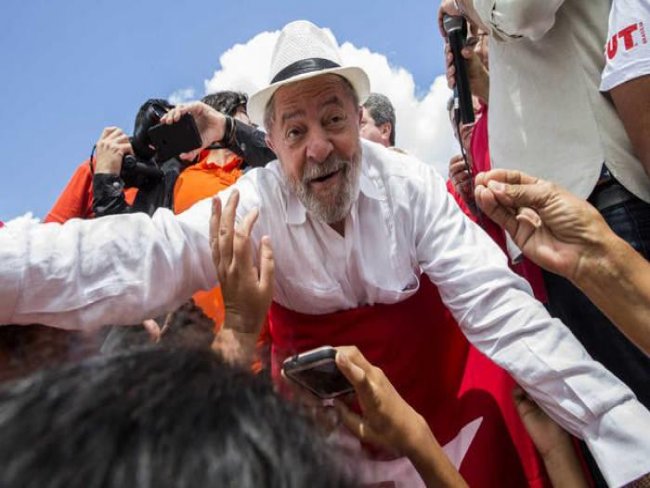 Lula pode concorrer em 2018 mesmo se for condenado, afirma parecer