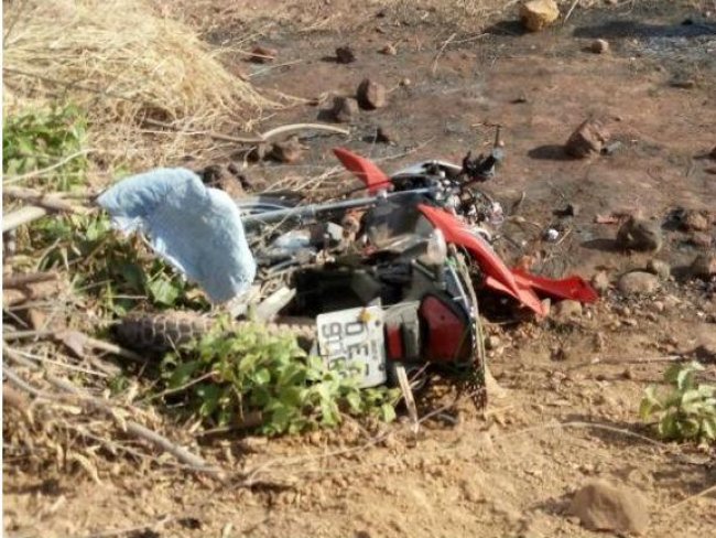 Motociclista morre aps coliso com carro de mdico na BR-135