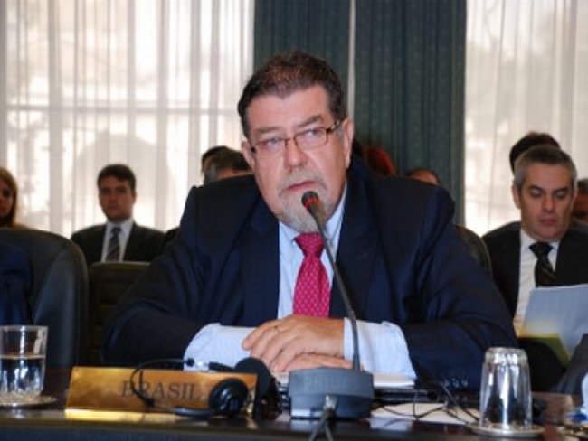 Venezuela declara embaixador brasileiro 'persona non grata' e o expulsa do país