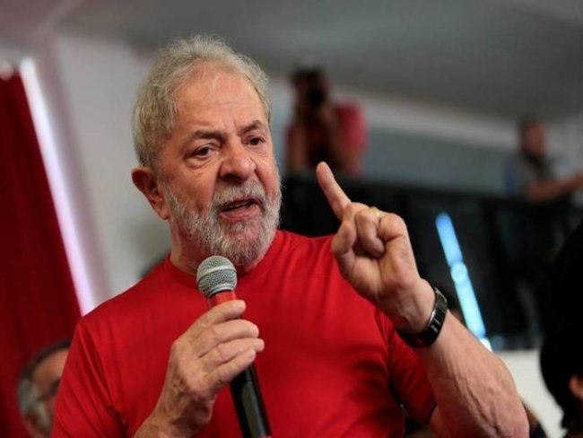 Após condenação, PT confirma candidatura de Lula