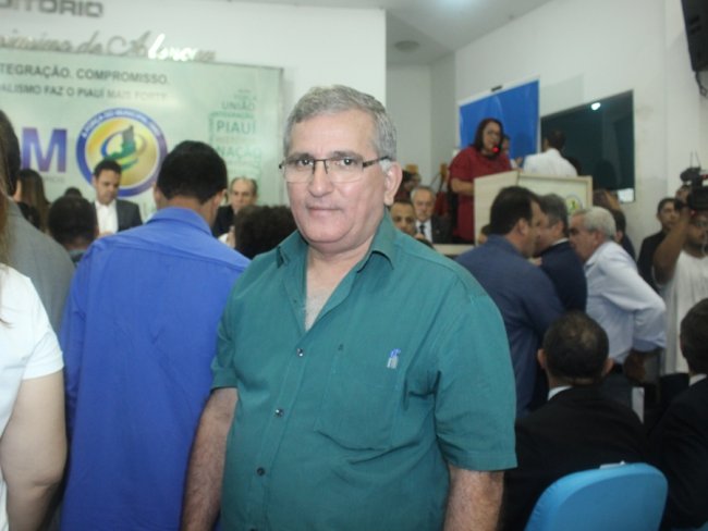 Prefeito de União participa do lançamento do Programa Cartão Reforma no Piauí