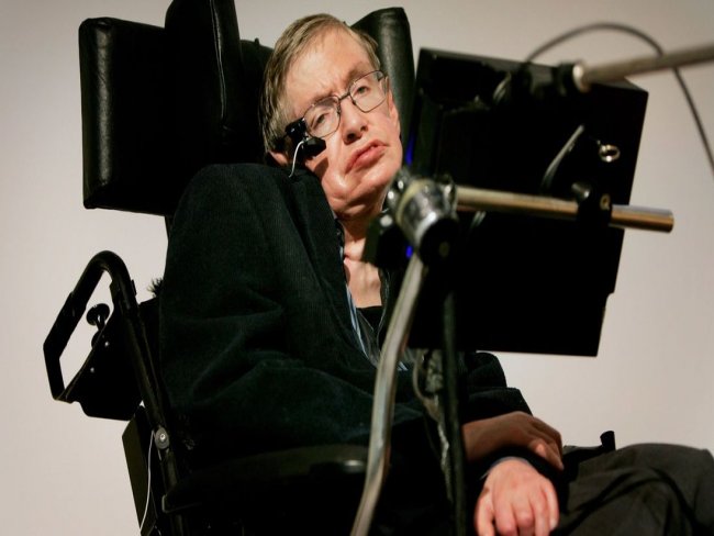 Morre nesta quarta feira (14) de Março o físico  e Pesquisador Stephen William Hawking.