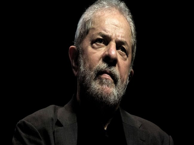 Último recurso no TRF é negado, e prisão de Lula depende do STF