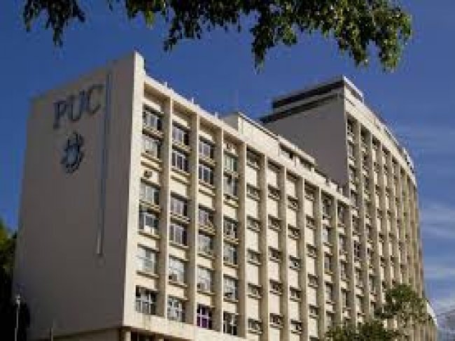 Estudantes de direito da PUC são acusados de atos de racismo