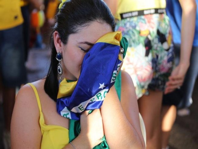TERESINA PI; Choro, lamento e até 'teoria da conspiração' marcam derrota do Brasil