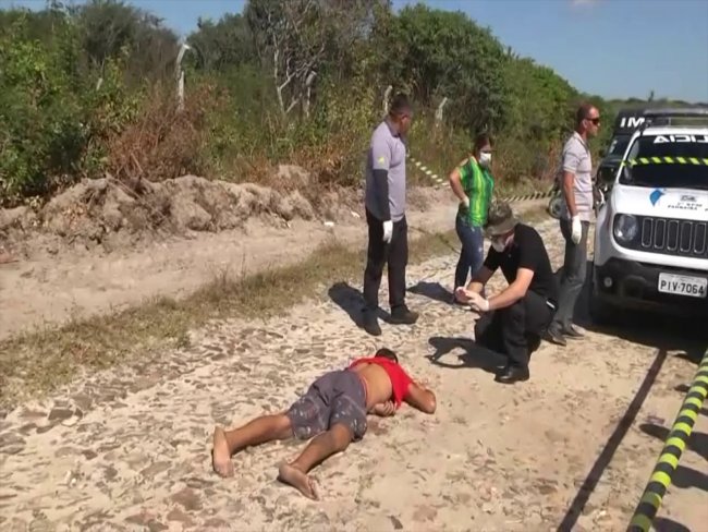 Homem é executado com 3 tiros na cabeça no litoral do Piauí