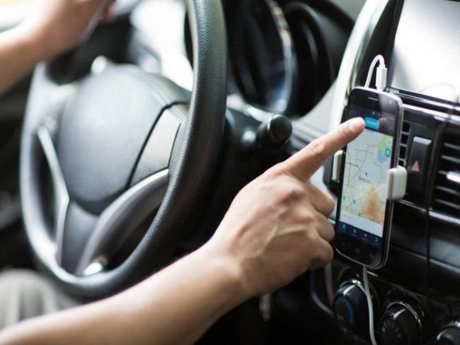 Strans e PMT são proibidos de impedir funcionamento do Uber em TERESINA