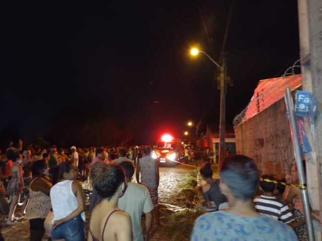 Homem morre após sofrer descarga elétrica em poste na Zona Leste de Teresina