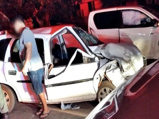 Colisão entre dois veículos deixa três pessoas feridas no Norte do Piauí