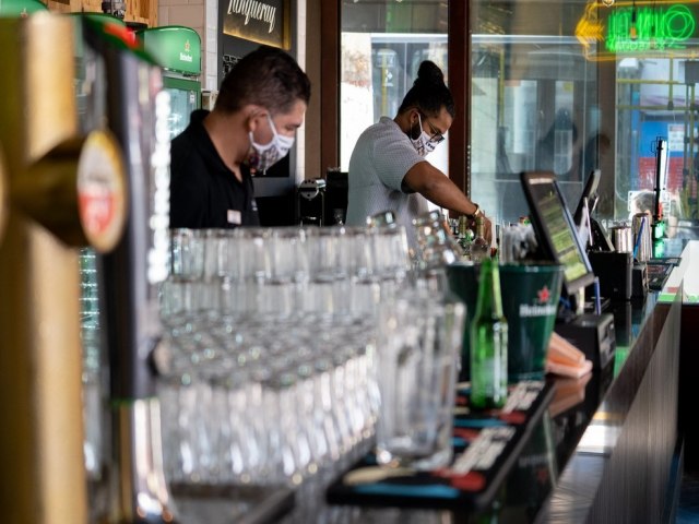 Governo do Piauí anuncia auxílio de R$ 1 mil para trabalhadores de bares, restaurantes e eventos
