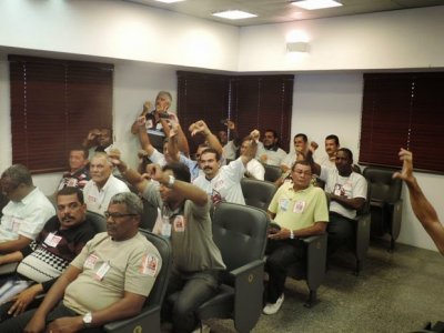 Reunião fracassa e Recife entra no 3º dia de greve