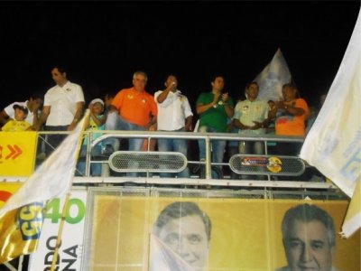 Tacaratu: Prefeito Gerson inaugura comitê de candidatos da Frente Popular no centro da cidade e em Caraibeiras