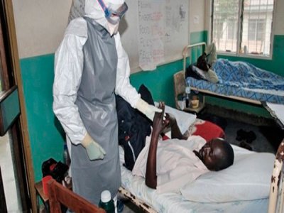 Controle do ebola requer ações diferentes em cada país, diz especialista