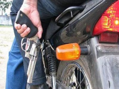 Assaltantes rouba moto na zona rural de inajá