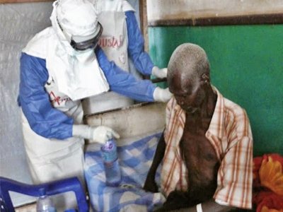 Ebola matou 2.296 pessoas neste ano, quase metade nos últimos 21 dias