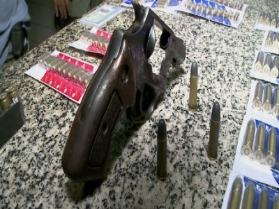 Trio que abastecia traficantes com armas e munições é preso em Maranguape II