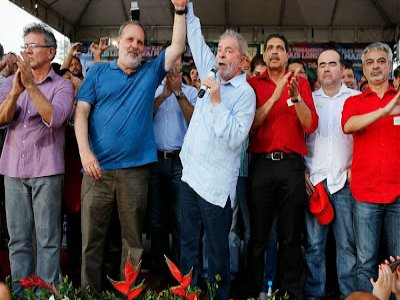 Armando, João Paulo, Dilma e Lula convocam Pernambuco a ir mais longe