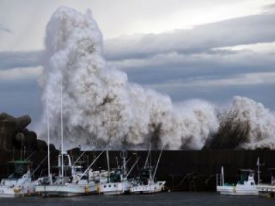 Tufão Phanfone deixa mortos e desaparecidos no Japão