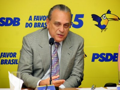 Ex-diretor da Petrobrás diz que pagou propina para ex-presidente do PSDB