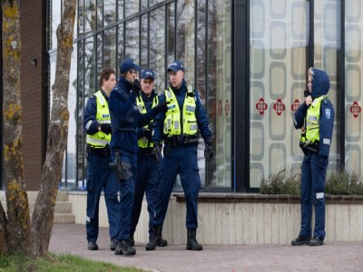 Adolescente atira e mata professora em escola na Estônia