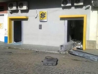 Assaltantes explodem agência bancária no Sertão de Alagoas