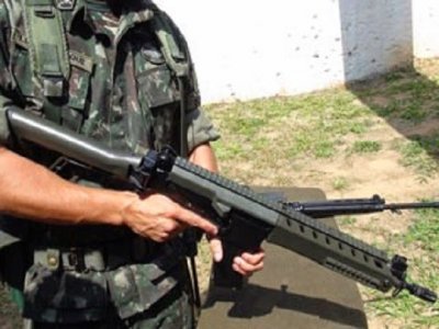 Exército testa novo fuzil que substituirá o adotado há 50 anos