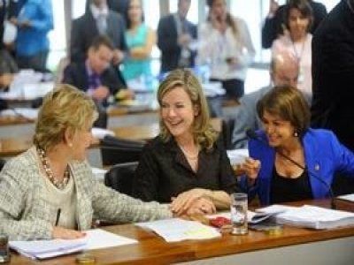 Mulheres assumirão pelo menos 50% das cadeiras do Legislativo no Brasil