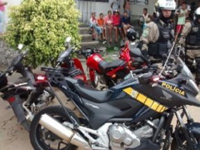 PRF prende 6 pessoas e efetua mais de 30 autuações no Agreste e Sertão