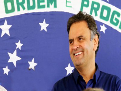 PSDB pede cassação de Dilma e posse de Aécio