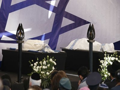 Corpos dos quatro judeus assassinados em Paris chegam a Israel