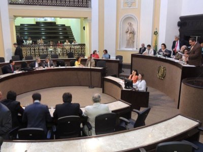 Deputados pernambucanos elevam próprios salários para R$ 25 mil