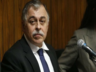 Ex-diretor da Petrobras e doleiro serão ouvidos para complementar delação