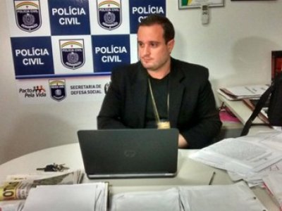 Presa em Jaboatão, PE, dupla suspeita de falsificar documento escolar