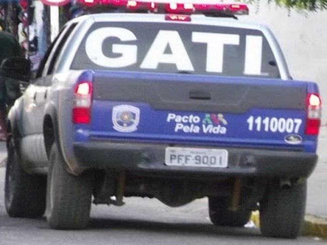 Homem morre atropelado por ônibus em avenida na área central do Recife