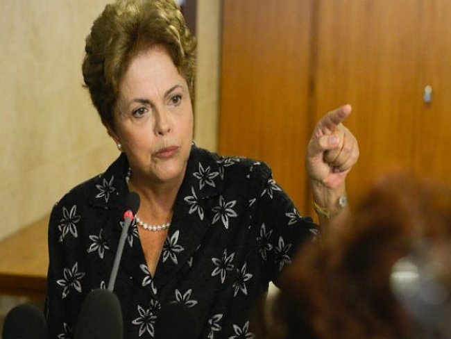 Após mortes por chuvas em Salvador, Dilma oferece ajuda ao estado