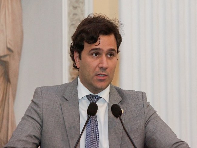Rodrigo Novaes propõe a destinação de 10% das emendas parlamentares para entidades de assistência na área de saúde
