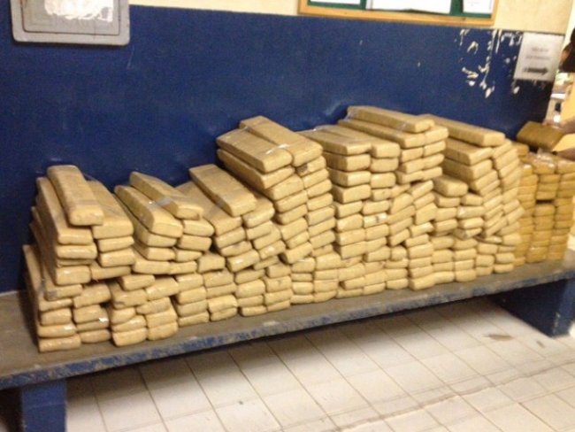 Polícia apreende cerca de 70 kg de pasta base de cocaína em Petrolândia